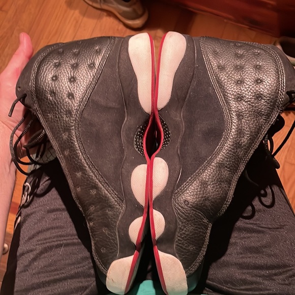JORDAN 13 PLAYOFFS Size 10 Rare sneaker to see for sale in great condition. - Picture 3 of 4